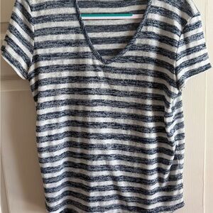 a.n.a Striped V-Neck Tee - Black and White